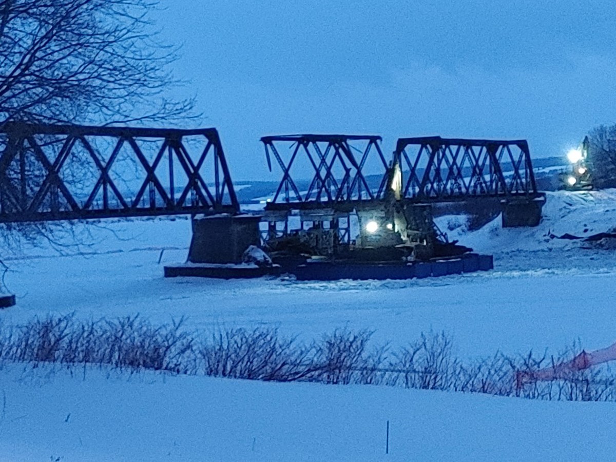 Démolition du pont des chars de Vallée-Jonction - Février 2022.