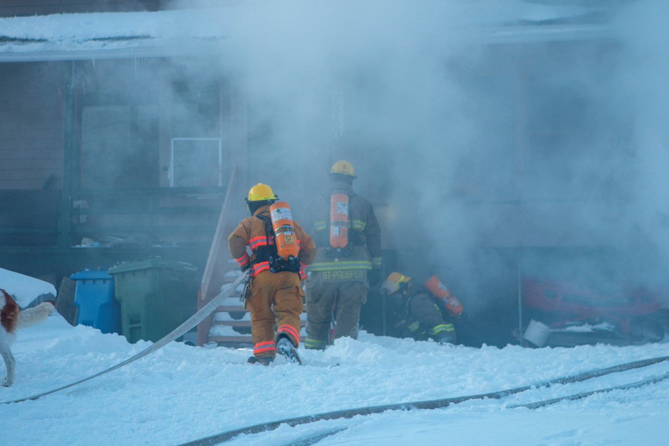 Une résidence ravagée par les flammes à Saint-Zacharie