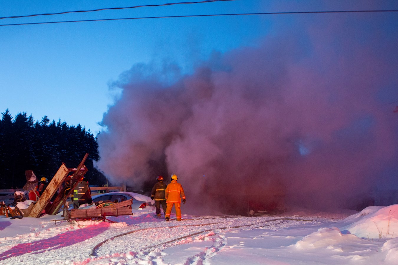 Une résidence ravagée par les flammes à Saint-Zacharie