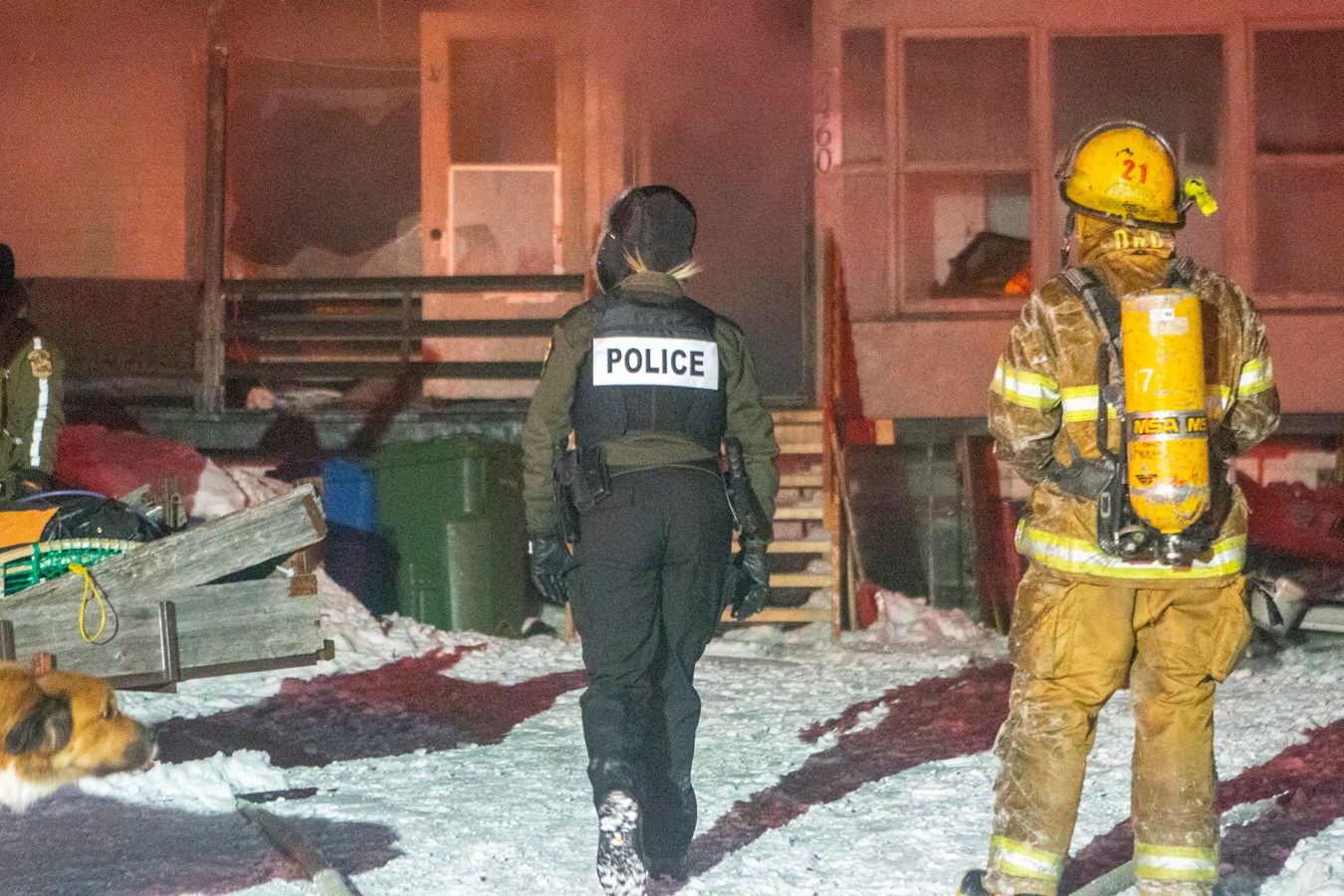 Une résidence ravagée par les flammes à Saint-Zacharie