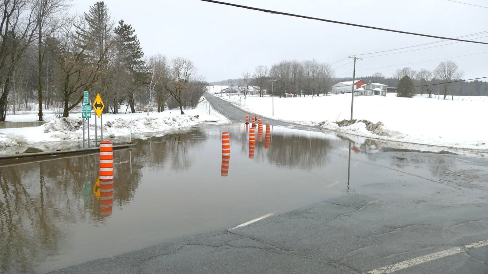 Section inondée de la Route 276