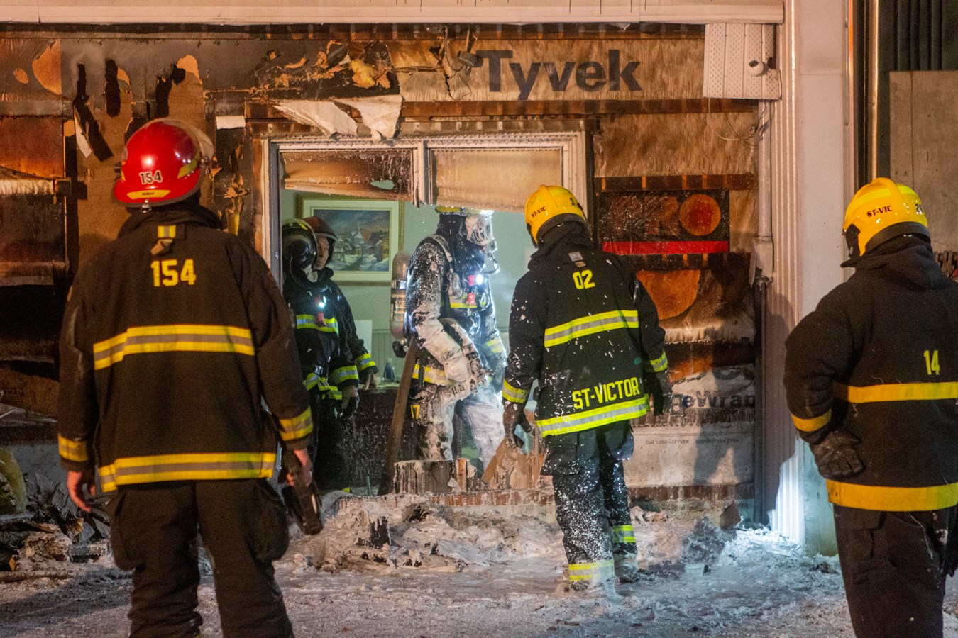 Incendie dans un garage commercial