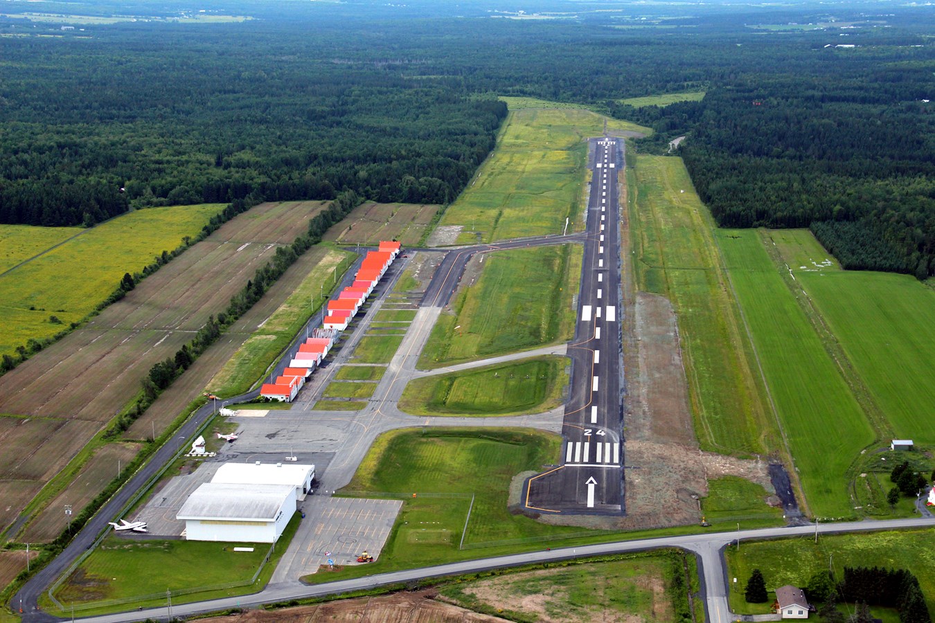 Dédouanement à l’aéroport: Saint-Georges s’insurge devant la lenteur de l’Agence des services frontaliers