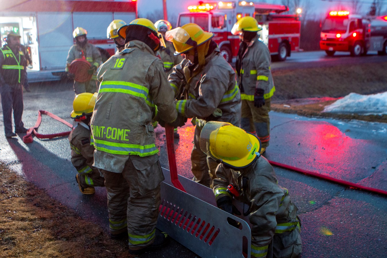 Feu de véhicule à Saint-Côme-Linière