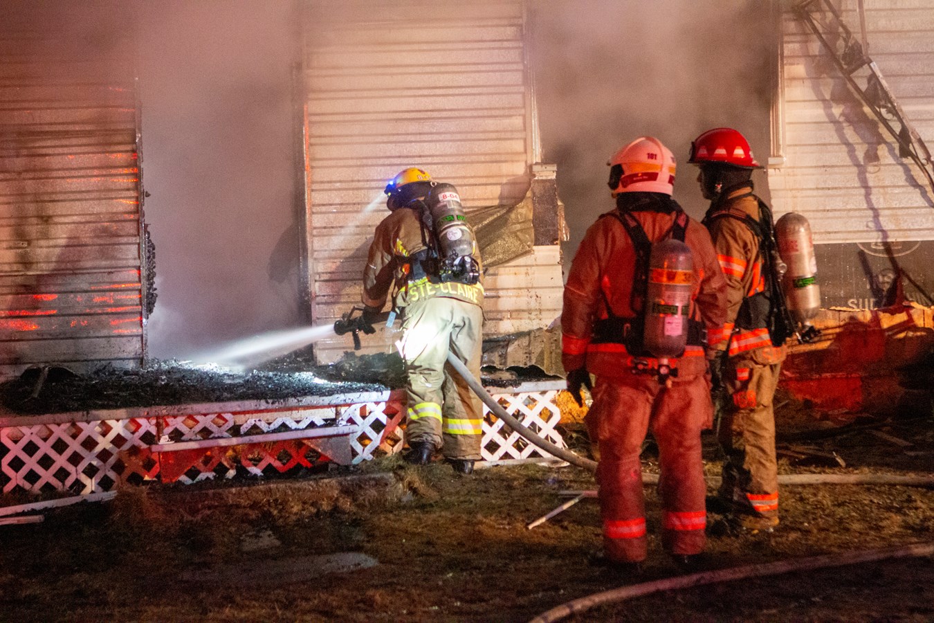Un corps a été retrouvé dans les décombres d'un feu de résidence à Sainte-Hénédine