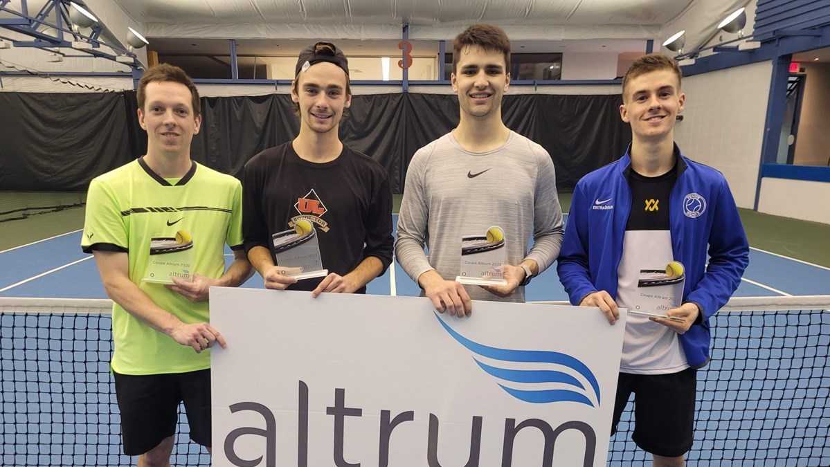 Mathieu Dussault et Pier-Alexandre Poulin, Jonathan Lachance et Jean-Gabriel Bernard