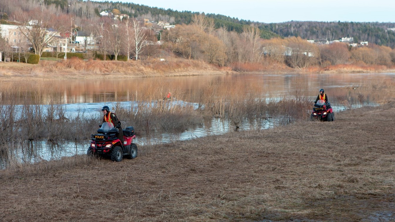Recherches depuis la rive
