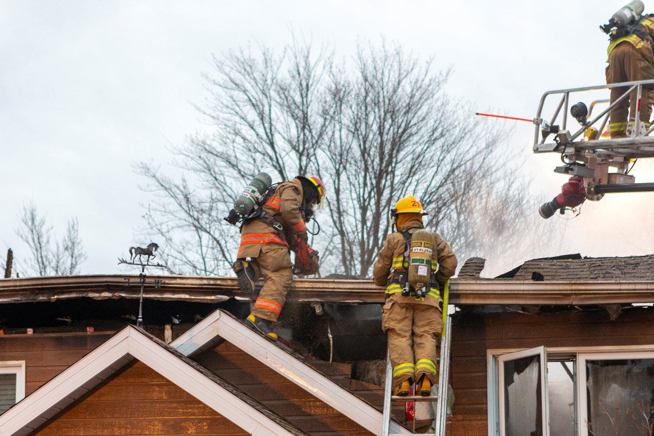 Deux familles prises en charge par la Croix rouge après l'incendie de leur résidence