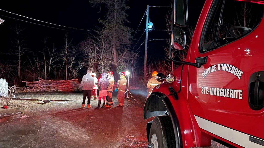 Explosions dans un compteur électrique résidentiel de Sainte-Marguerite