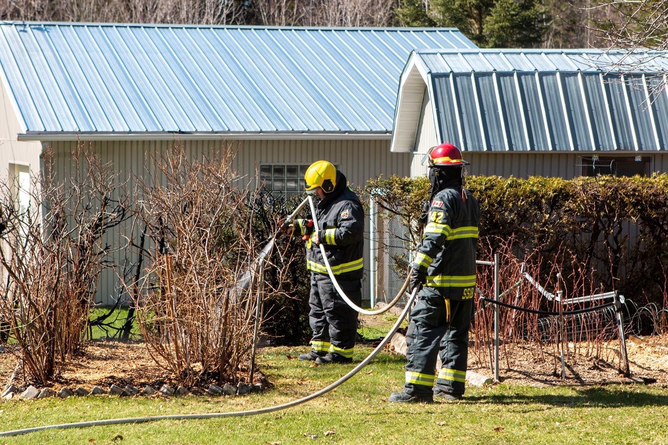 Feu de haie au Lac Veilleux