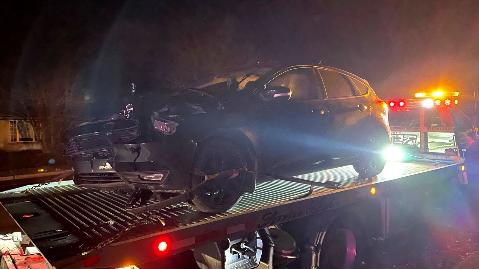 Une voiture percute un poteau d'Hydro-Québec à Saint-Georges