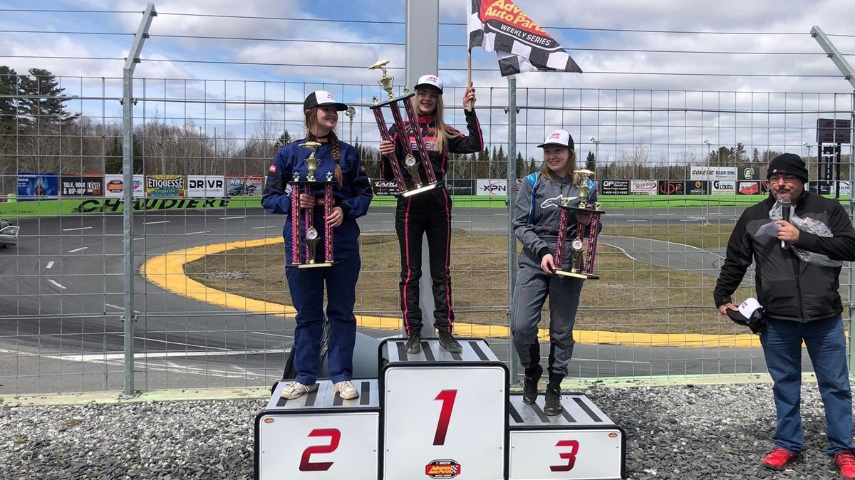 La pilote Chloé Grondin remporte la première course de la saison