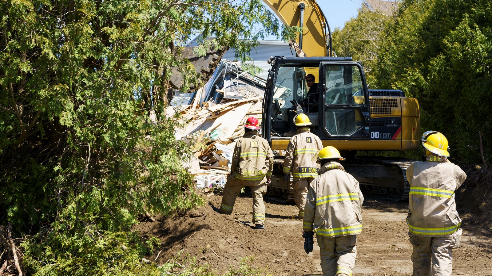 Un camion à ordures détruit une maison à Saint-Côme-Linière