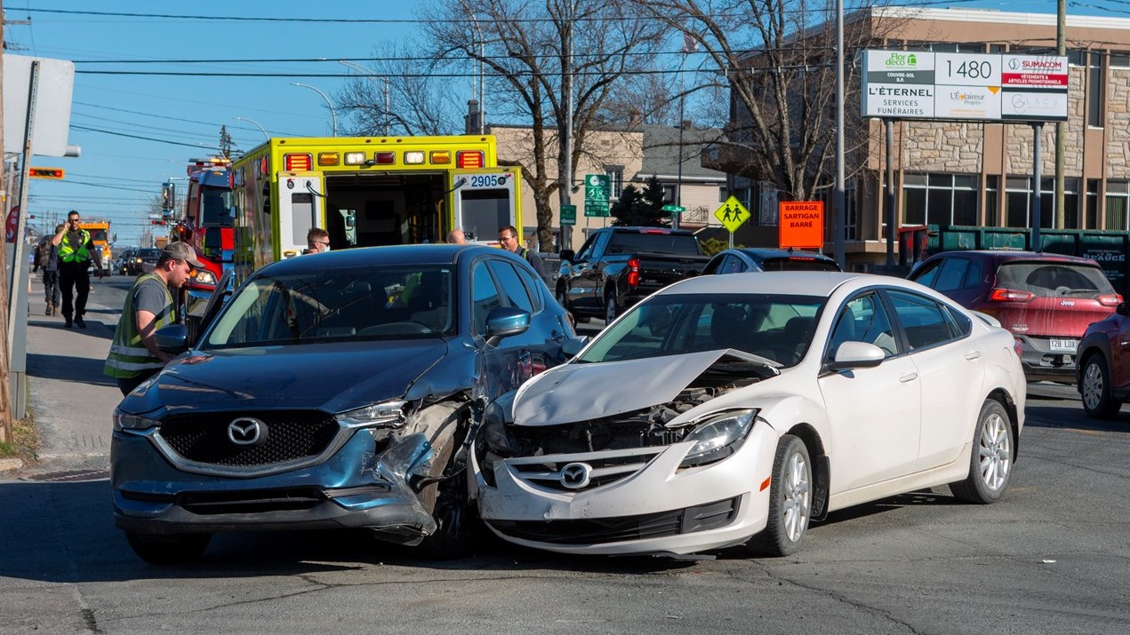 Collision sur le boulevard Dionne
