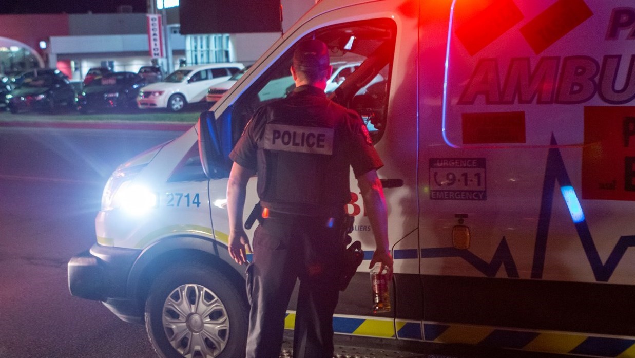Accident à Notre-Dame-des-Pins: le conducteur arrêté pour conduite avec les facultés affaiblies