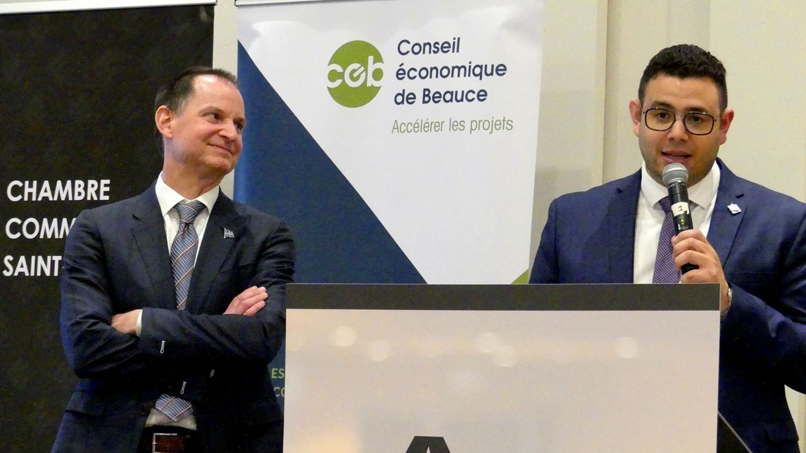 Le ministre avec le député de Beauce-Sud, Samuel Poulin.