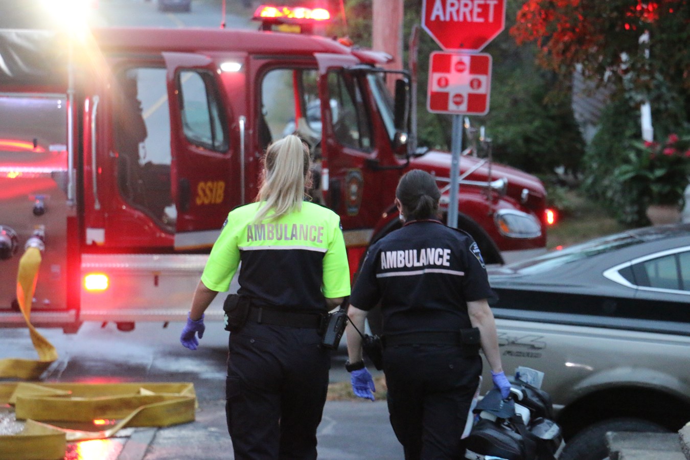 Les techniciens ambulanciers dans le feu de l'action