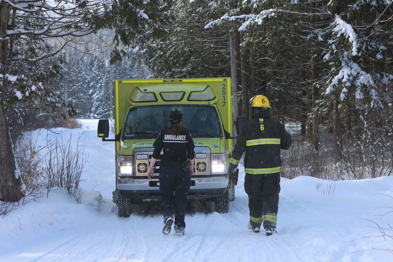 Les techniciens ambulanciers dans le feu de l'action