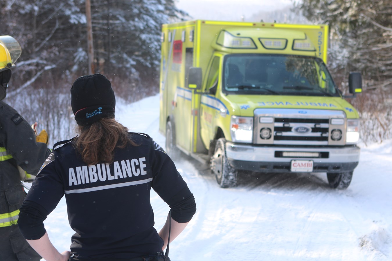 Les techniciens ambulanciers dans le feu de l'action