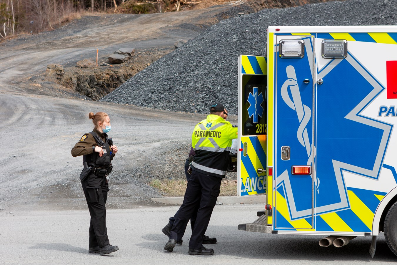 Les techniciens ambulanciers dans le feu de l'action