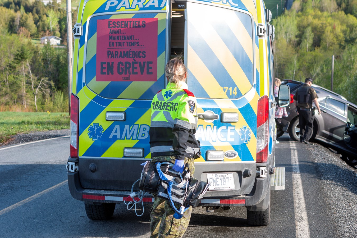 Les techniciens ambulanciers dans le feu de l'action