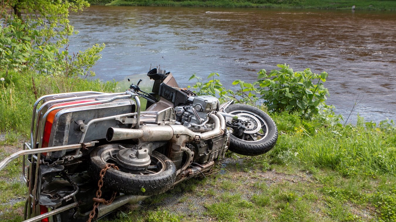 Une moto à l'eau