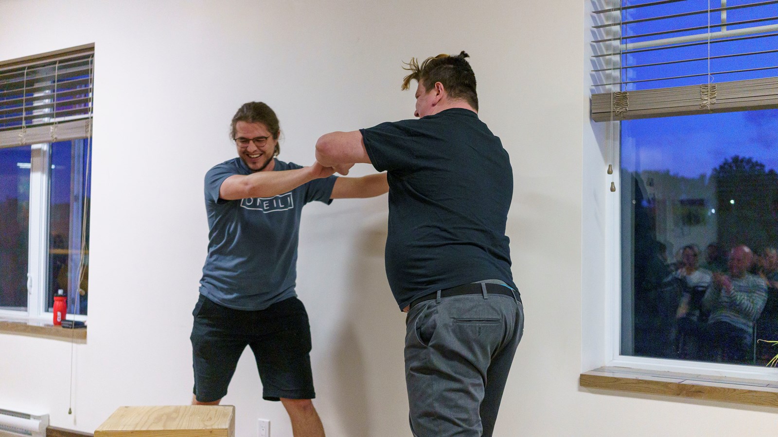 Improvisation en binôme pour 45 secondes