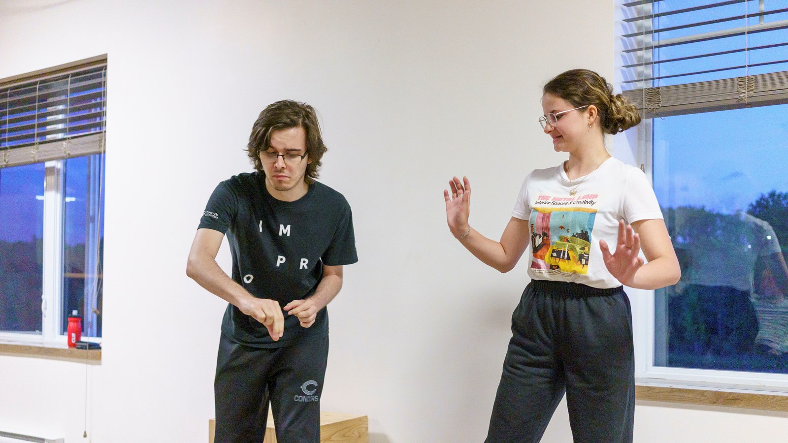 Improvisation en binôme pour 45 secondes