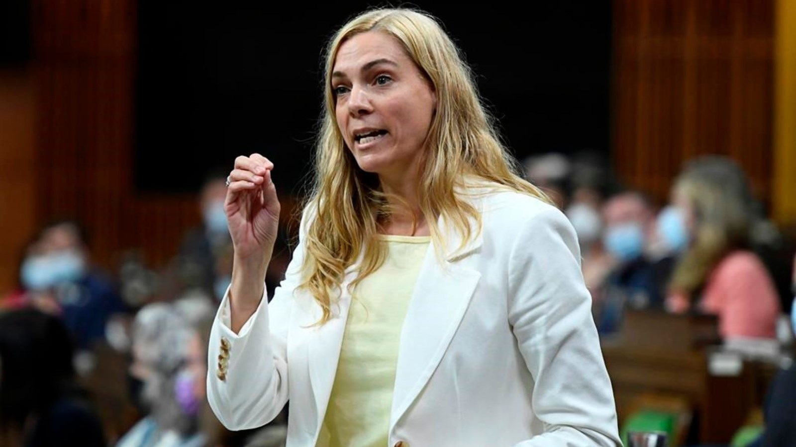 la ministre des Sports du Canada, Pascale St−Onge.