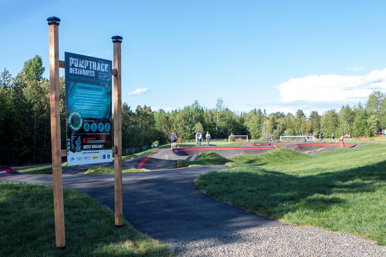 Saint-Éphrem inaugure son pumptrack