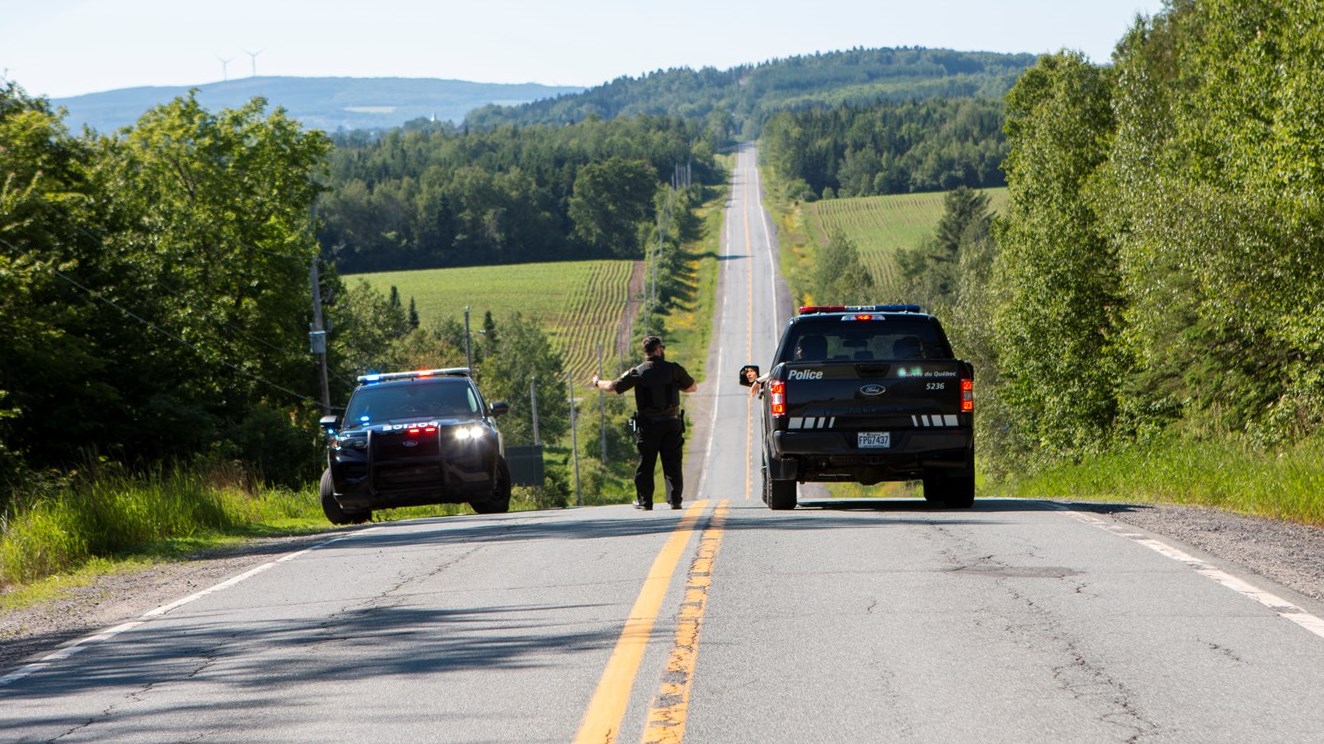 Deux sorties de route et un feu de véhicule hier soir en Beauce