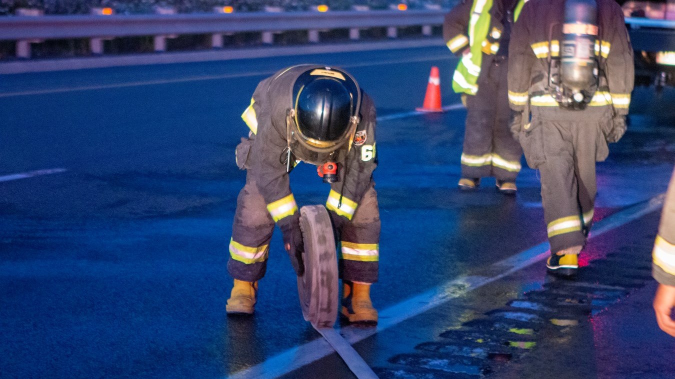 Deux sorties de route et un feu de véhicule hier soir en Beauce