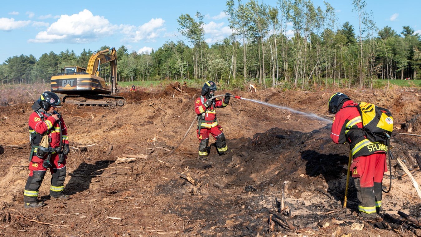 Feu de Broussaille Saint-Lambert-de-Lauzon