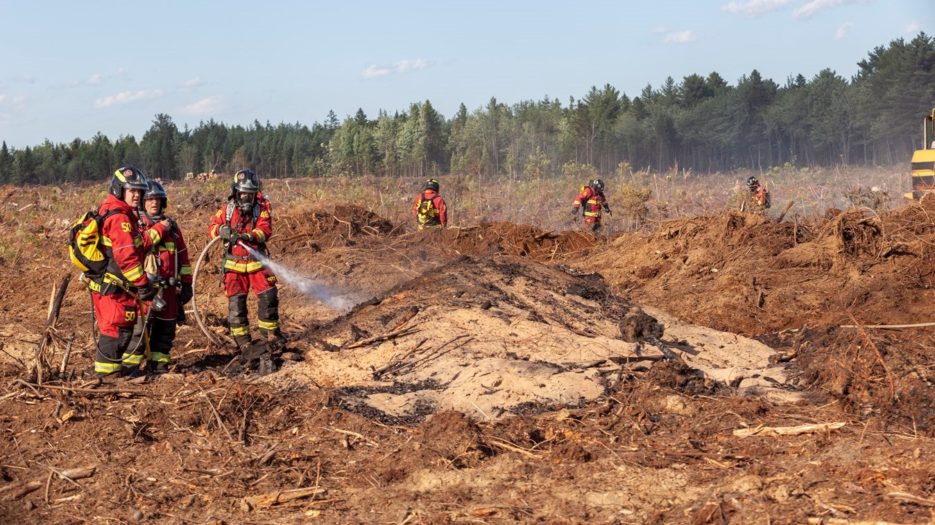 Feu de Broussaille Saint-Lambert-de-Lauzon