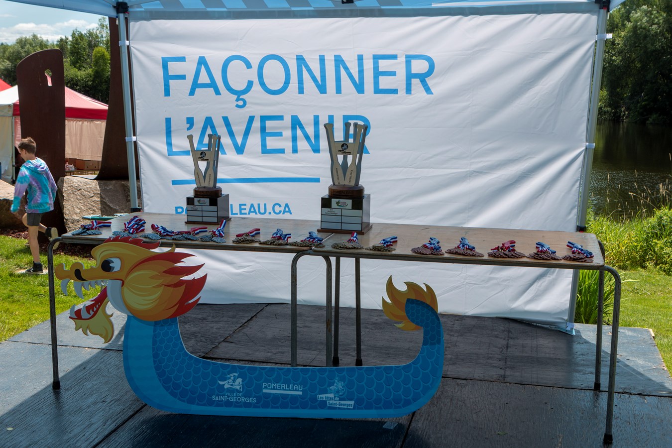 Près de 550 rameurs dans les bateaux-dragons à Saint-Georges