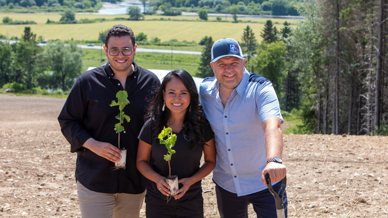 Le Domaine La Vieille Grange plante ses premières vignes 