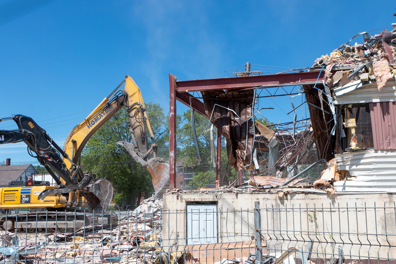 Un bâtiment détruit, mais les souvenirs restent