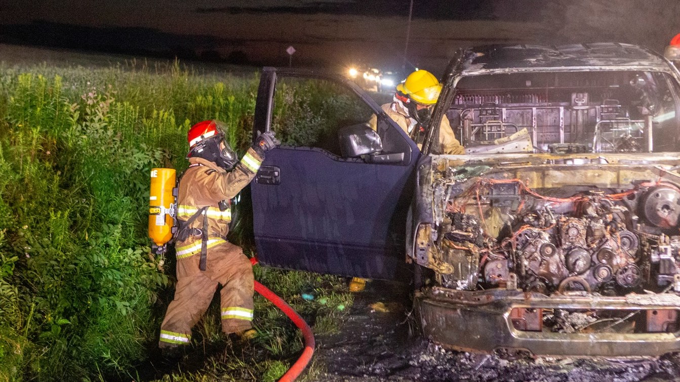 Un véhicule prend feu à Saint-Côme-Linière