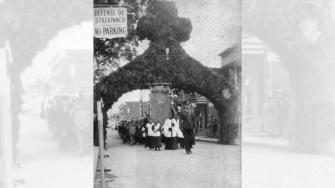 Les processions religieuses de la Fête-Dieu d'autrefois
