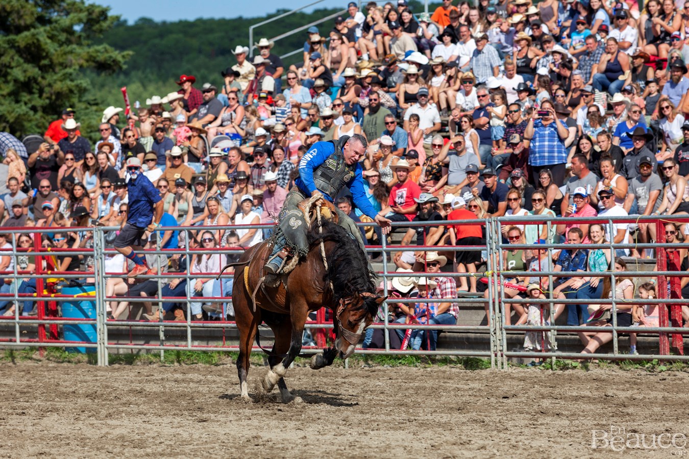Un dernier rodéo enlevant pour les 43e Festivités Western de Saint-Victor