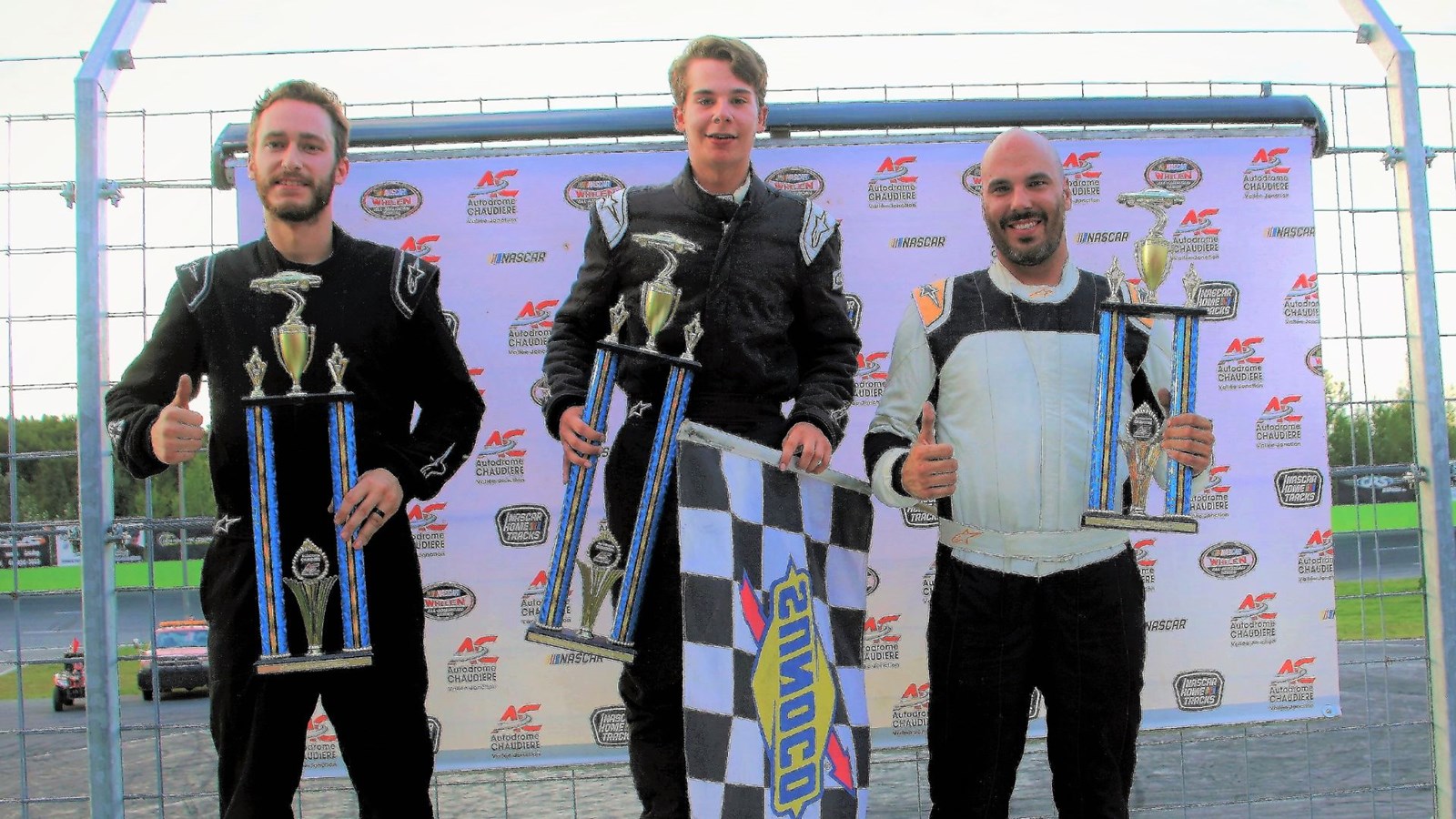 Podium Nascar Légendes modifiées