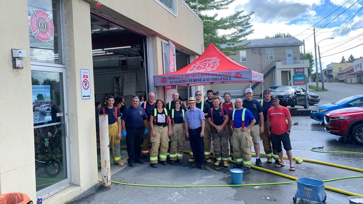 Les lave-autos de pompiers permettent de soutenir d'importants projets