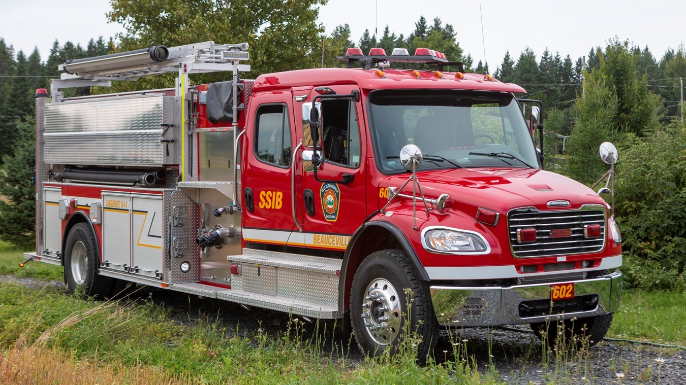 Début d'incendie dans une moissonneuse batteuse