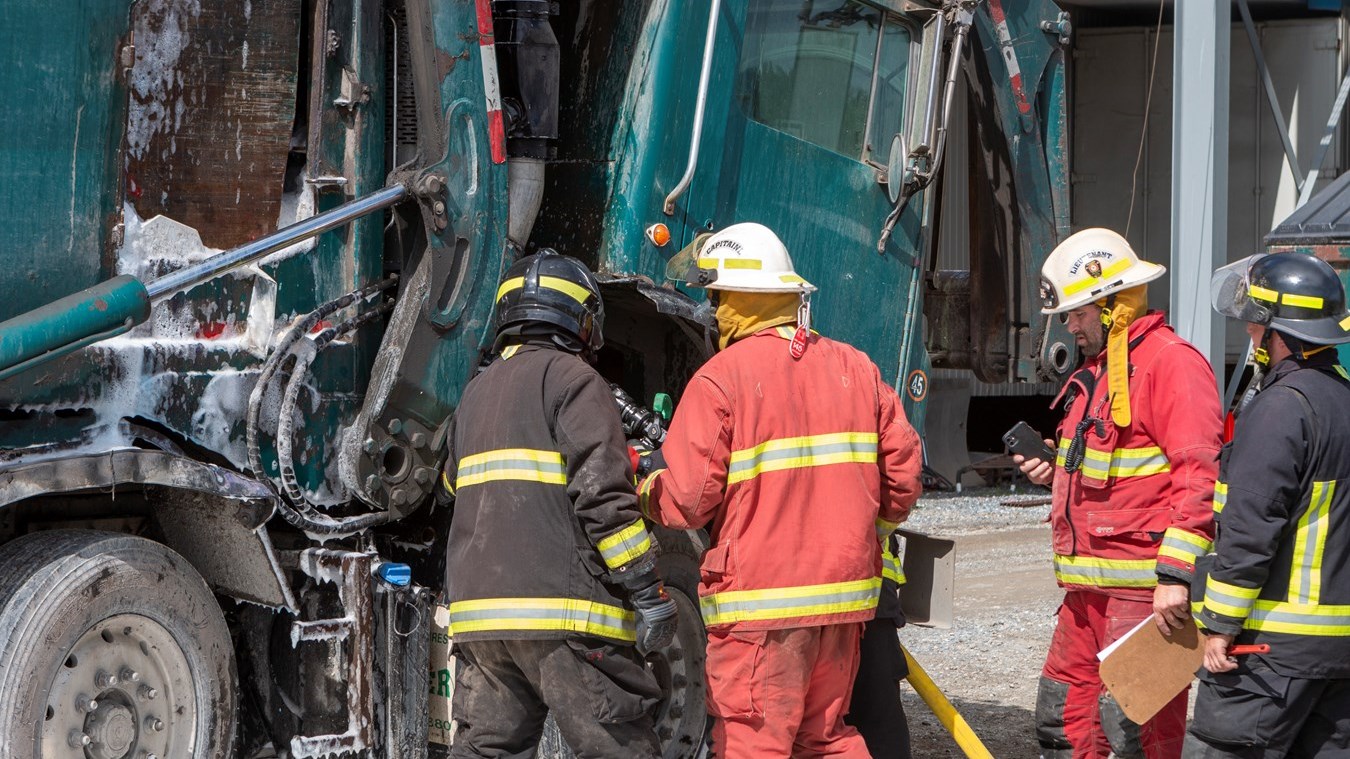 Saint-Frédéric: début d'incendie dans un camion à ordures