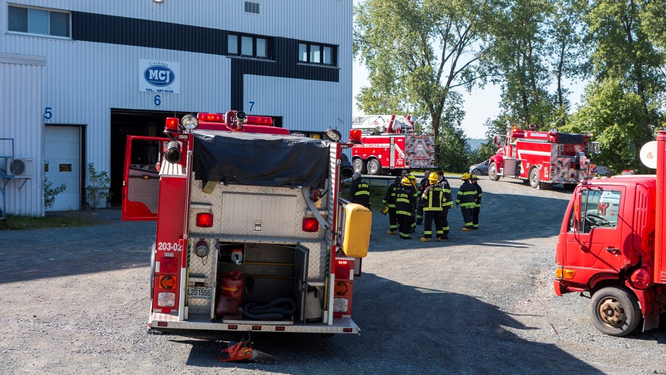 Intervention des pompiers dans une industrie de Saint-Joseph