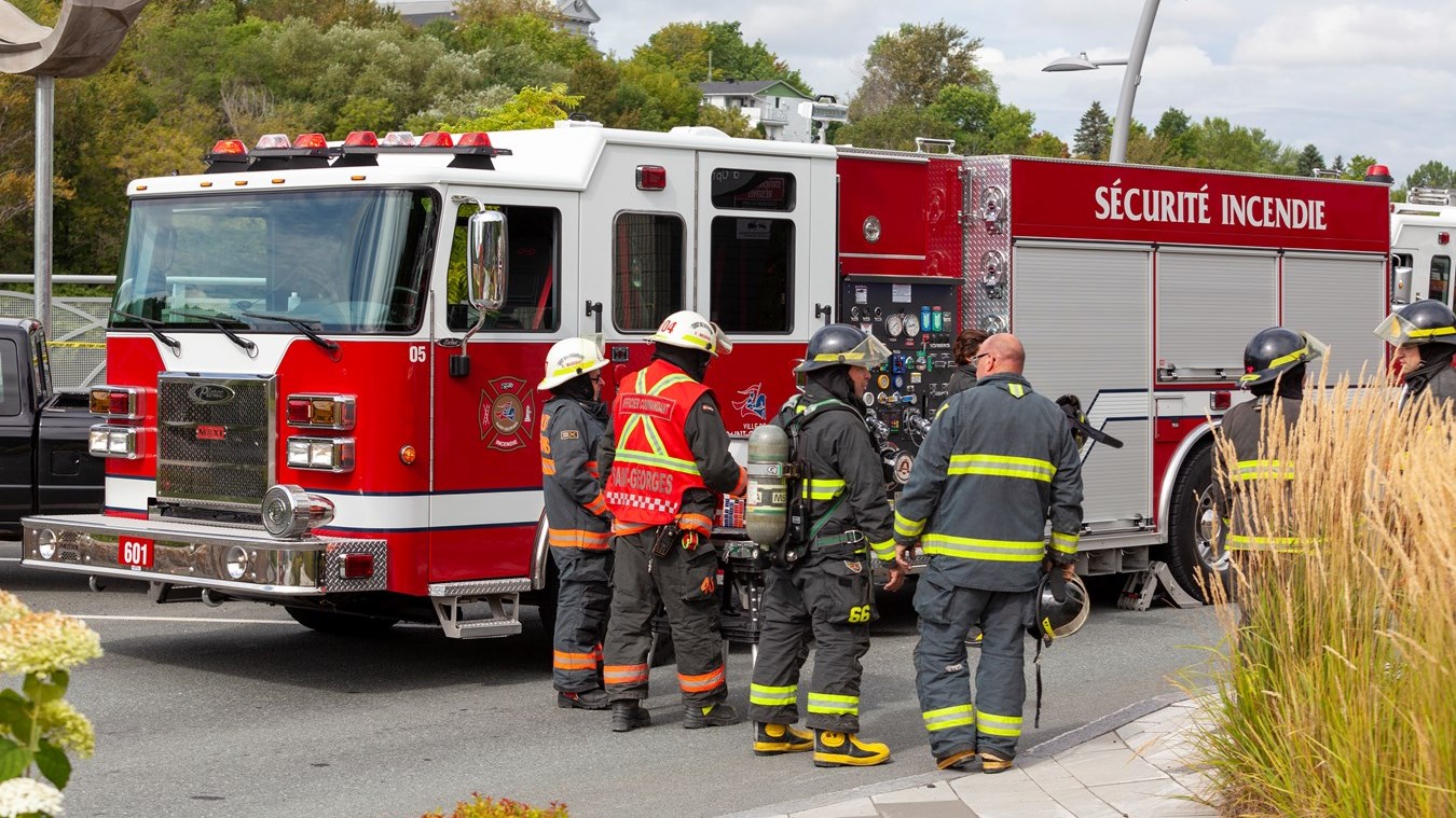 Feu de commerce sur la promenade Redmond Sud