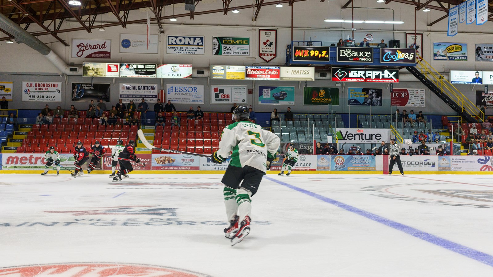 Hockey: les Condors étaient en feu pour l'ouverture de la saison