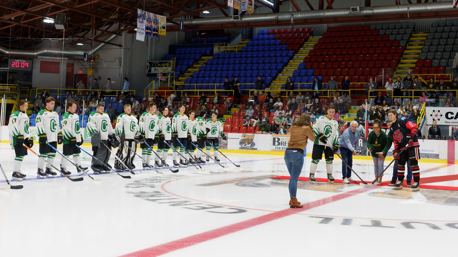 Hockey: les Condors étaient en feu pour l'ouverture de la saison