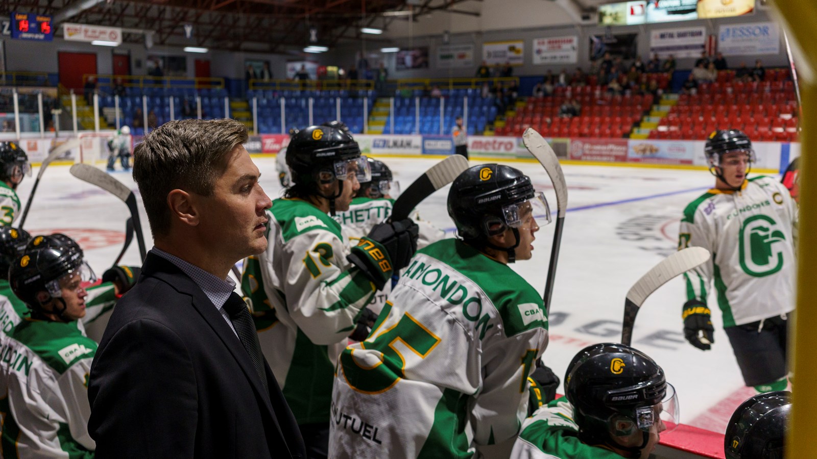 Hockey: les Condors étaient en feu pour l'ouverture de la saison