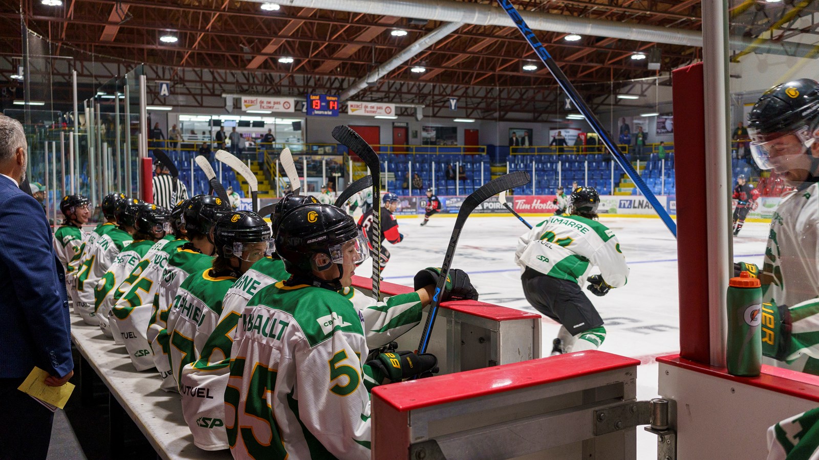 Hockey: les Condors étaient en feu pour l'ouverture de la saison